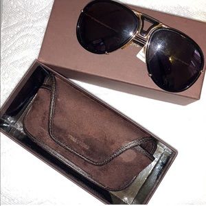 Tom Ford Black and Gold 550 frames